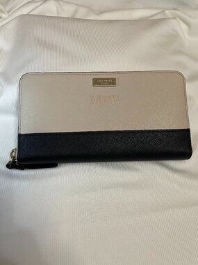 Kate Spade Laurel Way Neda Beige and Black Leather Zip Around Wallet